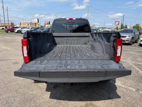 Used 2022 Ford F450 Platinum w/ FX4 Off-Road Package AWD/4WD image 46
