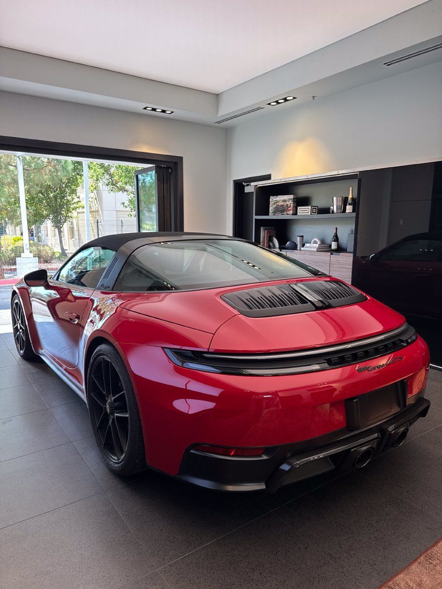 Certified 2026 Porsche 911 Targa 4 GTS AWD/4WD image 4