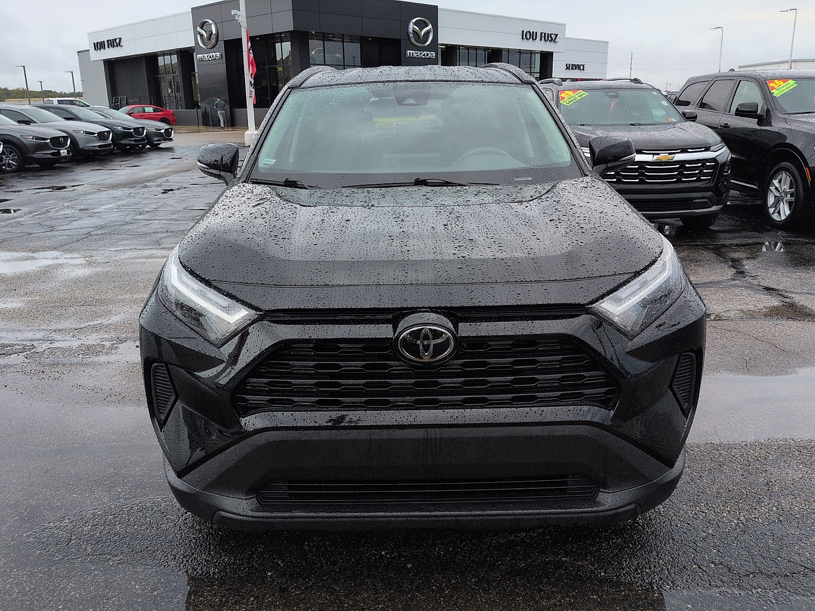 Used 2025 Toyota RAV4 XLE AWD/4WD image 3