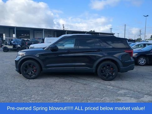 Used 2021 Ford Explorer ST w/ Equipment Group 401A AWD/4WD image 2