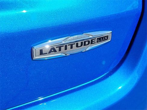 Certified 2022 Jeep Compass Latitude image 8