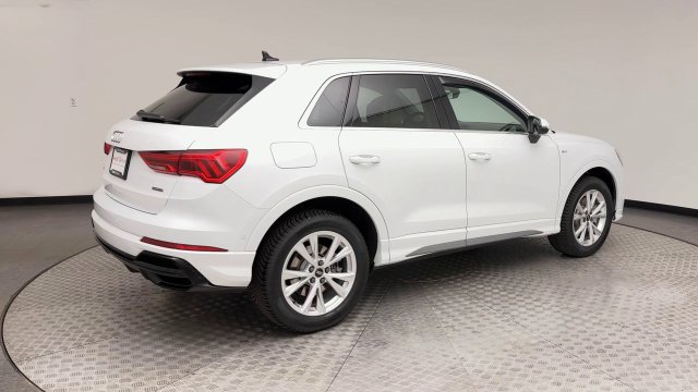 Used 2021 Audi Q3 2.0T Premium Plus w/ Premium Plus Package AWD/4WD image 2