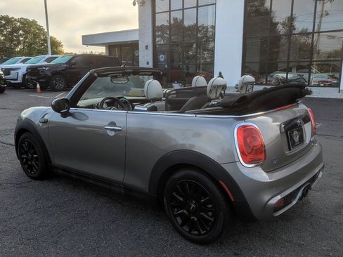 Used 2017 MINI Cooper S image 15