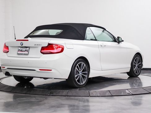 Used 2019 BMW 230i Convertible w/ Convenience Package RWD image 9