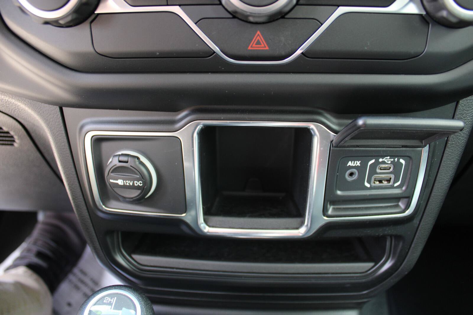Used 2018 Jeep Wrangler Unlimited Sport AWD/4WD image 20