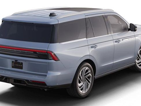 New 2025 Lincoln Navigator Reserve image 27