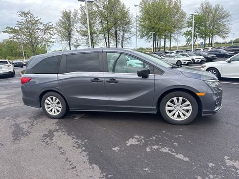 Used 2018 Honda Odyssey LX image 9