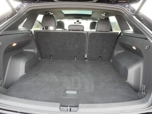 Certified 2023 Volkswagen Atlas Cross Sport SEL AWD/4WD image 17