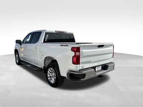 Used 2023 Chevrolet Silverado 1500 LT AWD/4WD image 11