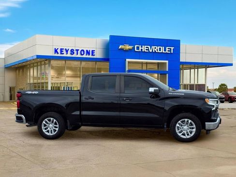 Used 2024 Chevrolet Silverado 1500 LT image 8