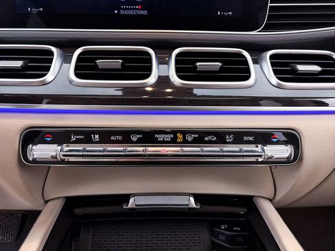 Used 2020 Mercedes-Benz GLE 350 4MATIC image 21