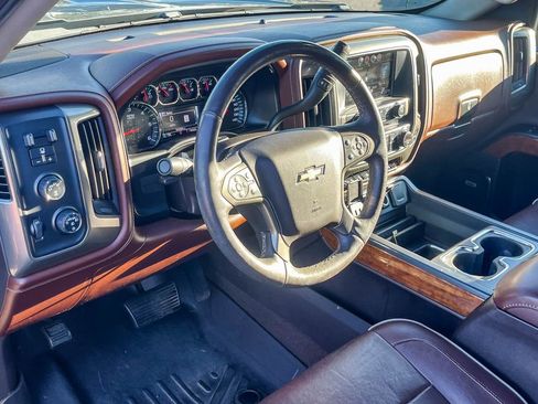 Used 2017 Chevrolet Silverado 1500 High Country image 8
