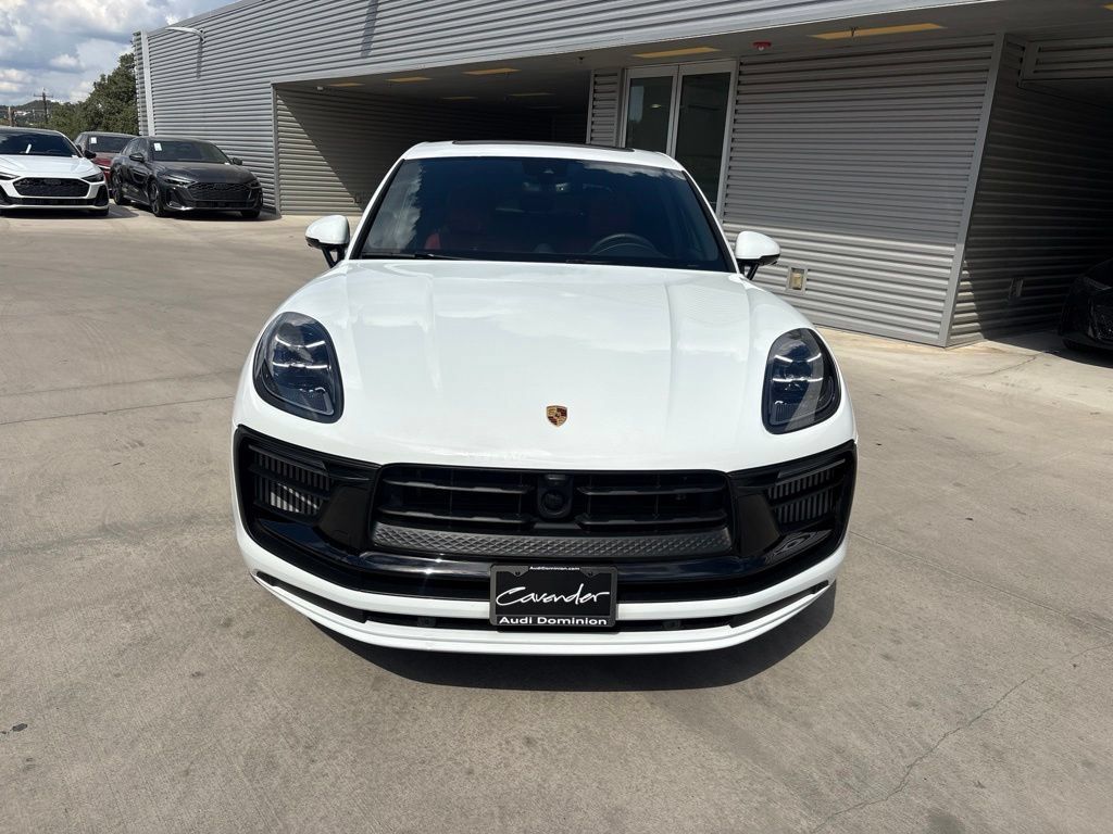 Used 2025 Porsche Macan GTS AWD/4WD image 2