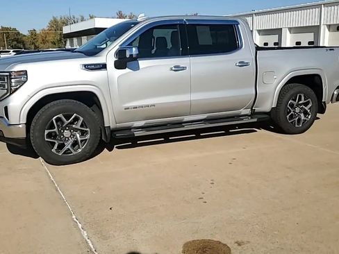 Used 2022 GMC Sierra 1500 SLT w/ SLT Premium Plus Package image 5