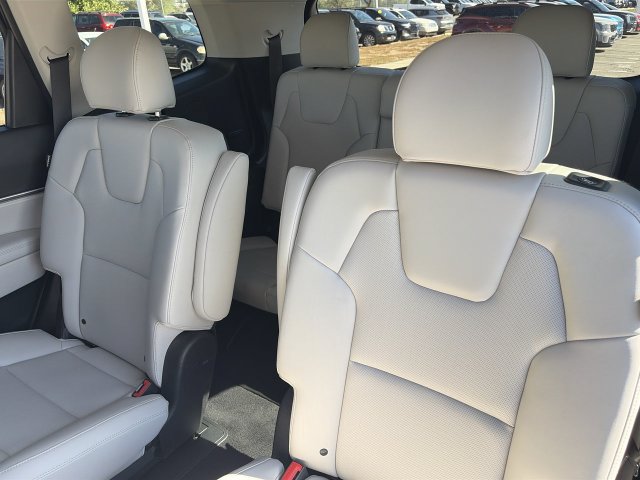 Certified 2024 Kia Telluride S w/ S Sunroof Package AWD/4WD image 33