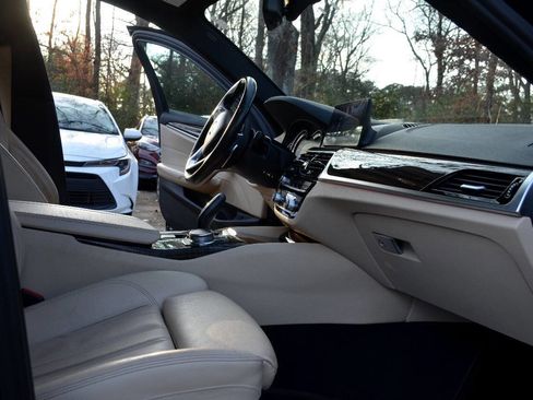 Used 2017 BMW 530i image 17