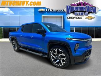 Used 2025 Chevrolet Silverado EV RST AWD/4WD video 1