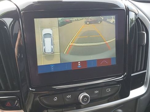 Used 2018 Chevrolet Traverse LT AWD/4WD image 18