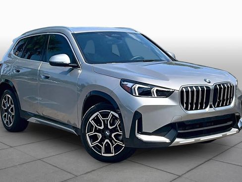 Used 2025 BMW X1 xDrive28i w/ Technology Package AWD/4WD image 3