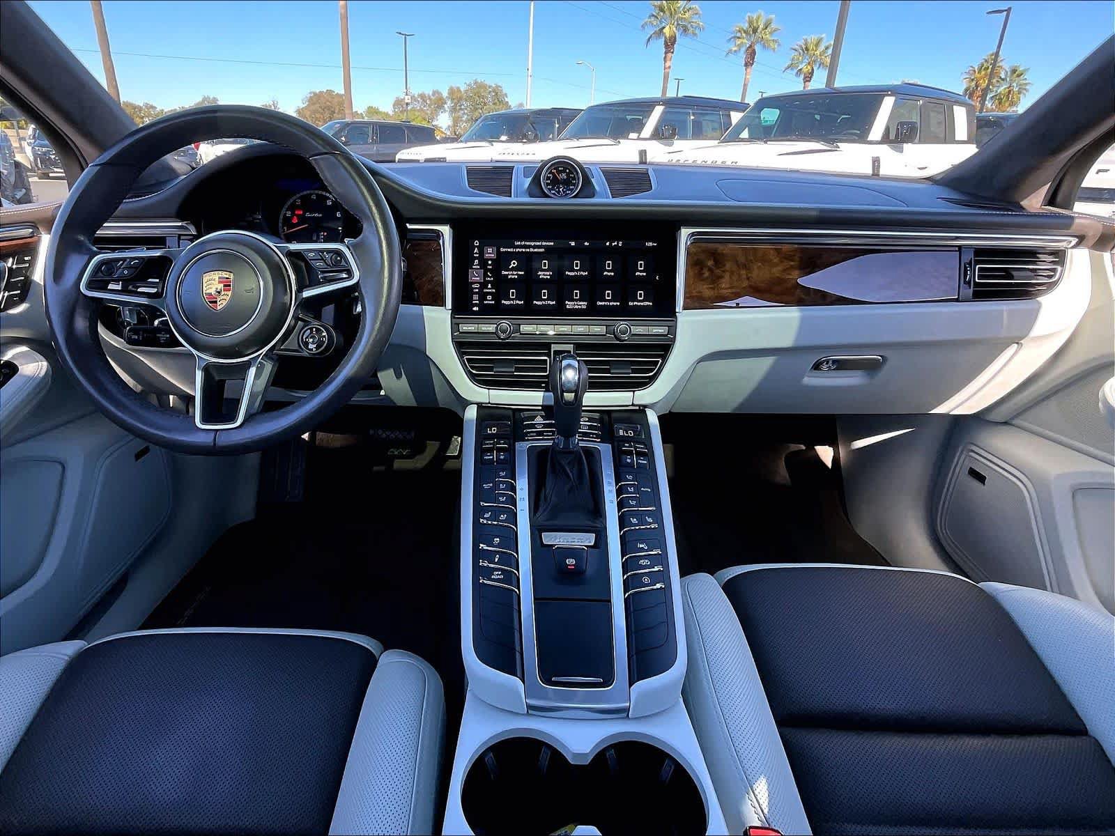 Used 2021 Porsche Macan Turbo AWD/4WD image 19