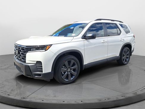 New 2026 Honda Pilot Sport image 3