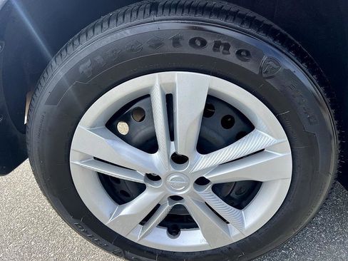 Certified 2024 Nissan Kicks S image 11