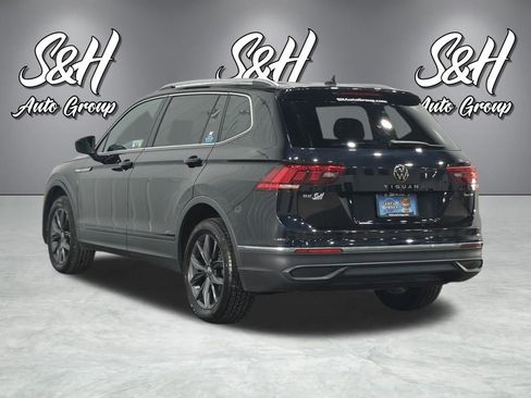 Used 2023 Volkswagen Tiguan SE image 17