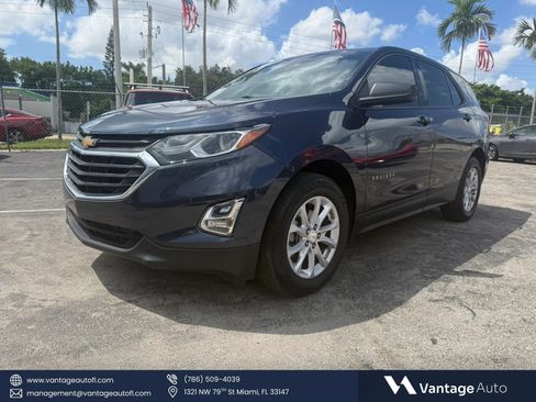 Used 2018 Chevrolet Equinox LS FWD image 1