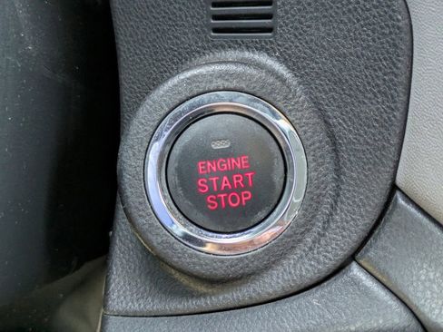 Certified 2023 Subaru Outback Premium image 28