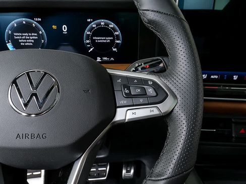 New 2026 Volkswagen Tiguan SEL R-Line AWD/4WD image 11