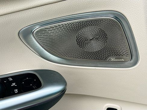 Certified 2026 Mercedes-Benz C 300 Sedan image 19