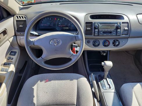 Used 2003 Toyota Camry LE FWD image 4