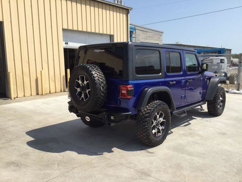 Used 2018 Jeep Wrangler Unlimited Rubicon AWD/4WD image 4