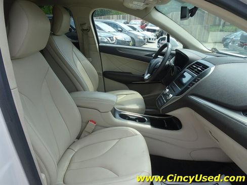 Used 2017 Lincoln MKC Premiere AWD/4WD image 16