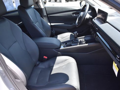 Used 2025 Honda Accord EX-L image 14