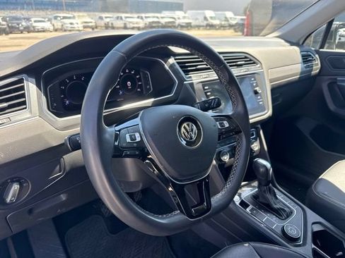Used 2021 Volkswagen Tiguan SEL AWD/4WD image 10