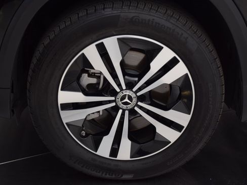 Certified 2025 Mercedes-Benz GLA 250 image 11