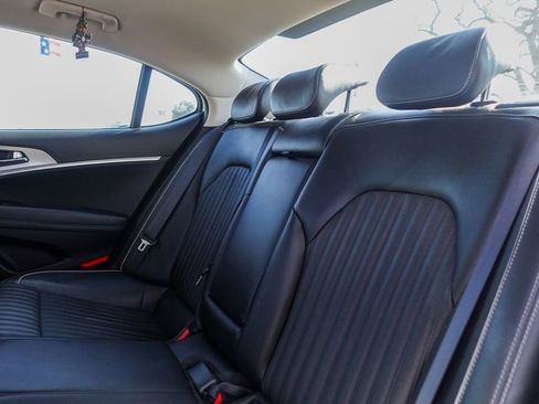 Used 2022 Genesis G70 3.3T image 24