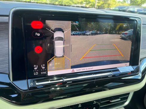 New 2026 Volkswagen Atlas SEL Premium R-Line image 12