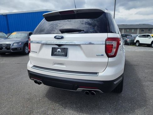 Used 2018 Ford Explorer Platinum AWD/4WD image 9