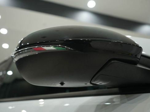 Used 2024 Alfa Romeo Tonale Ti w/ Premium Interior Package image 11