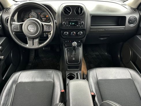 Used 2016 Jeep Patriot Sport image 15