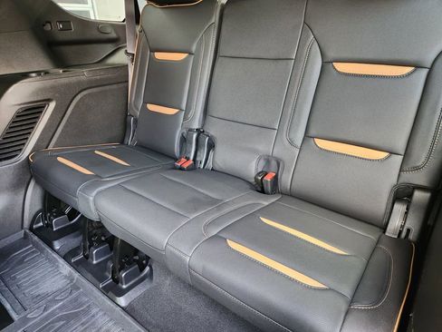 Used 2023 GMC Yukon AT4 w/ AT4 Premium Plus Package image 33