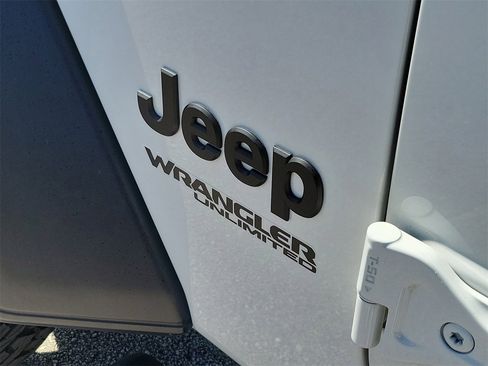 Used 2020 Jeep Wrangler Unlimited Sport image 6