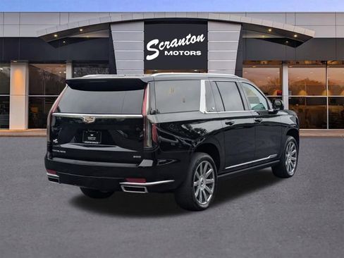 Used 2022 Cadillac Escalade ESV Premium Luxury Platinum AWD/4WD image 5