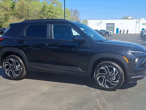 New 2026 Chevrolet TrailBlazer RS w/ Driver Confidence Package AWD/4WD image 4
