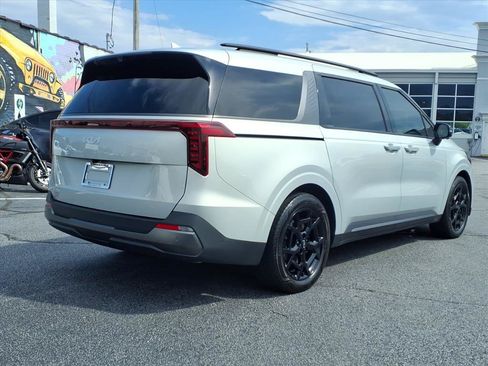 Used 2025 Kia Carnival SX Prestige FWD image 30