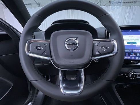 New 2026 Volvo XC40 B5 Ultra w/ Climate Package image 9