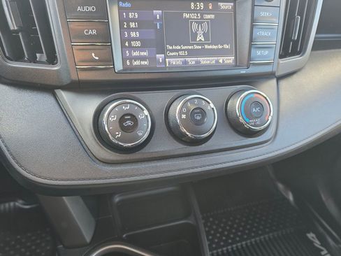 Certified 2018 Toyota RAV4 LE w/ All Weather Liner Package AWD/4WD image 23