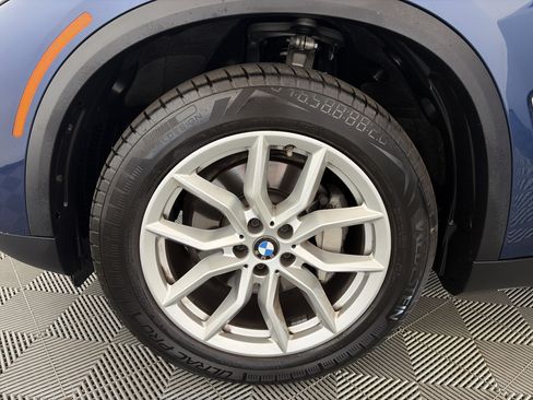 Used 2019 BMW X5 xDrive40i w/ Premium Package 2 AWD/4WD image 12